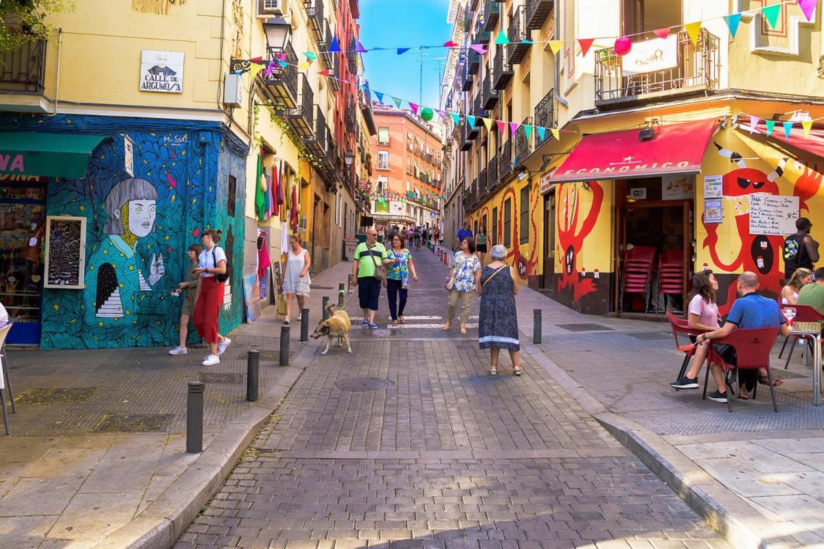 Comoda Habitacion Doble Cerca De Los Lugares Emblematicos De Madrid Esterno foto