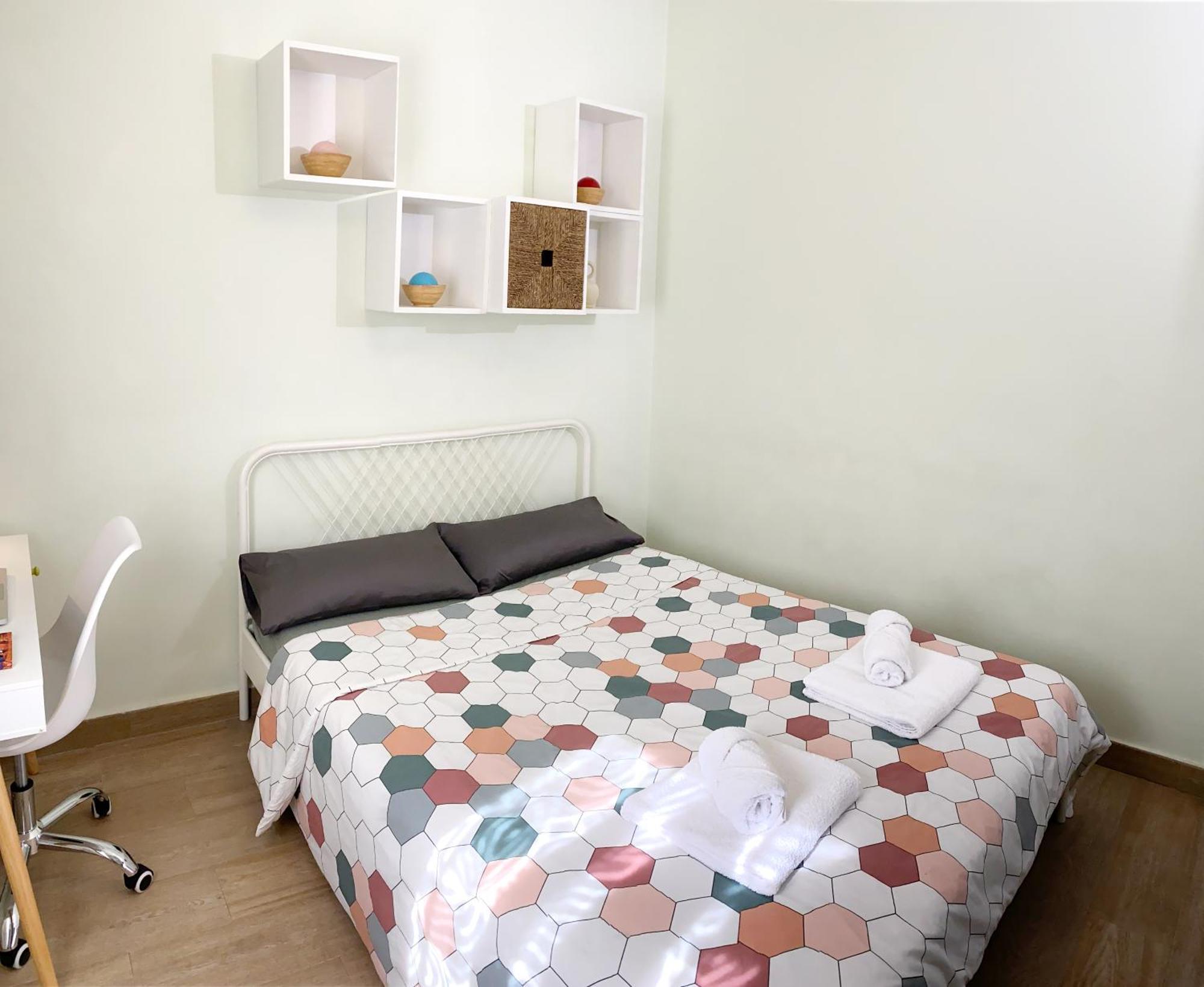 Comoda Habitacion Doble Cerca De Los Lugares Emblematicos De Madrid Esterno foto